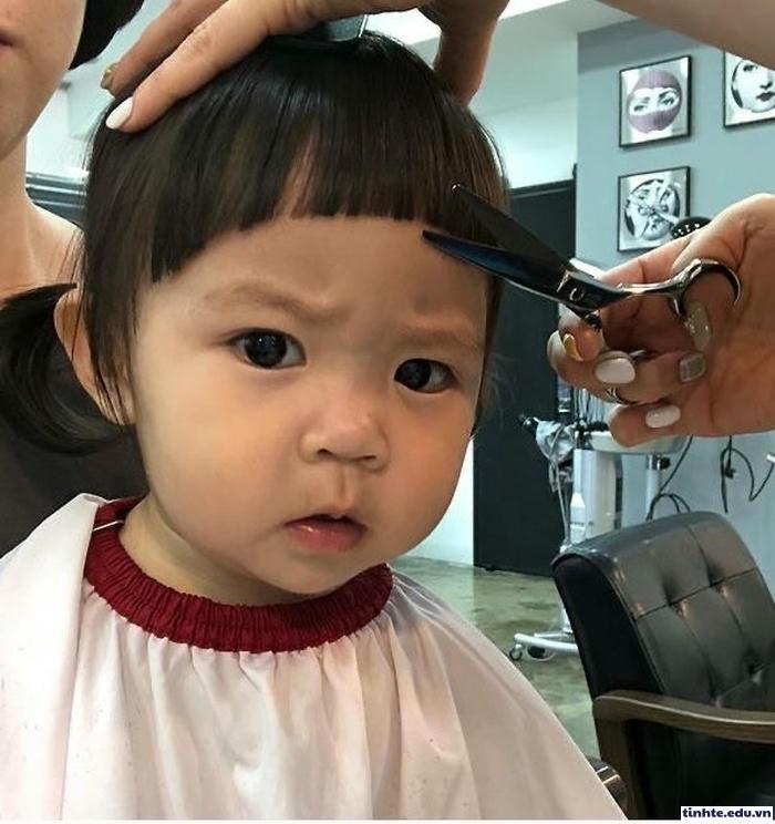 Meme em bé cực cute